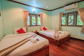 Mitkhoonyoum Hotel