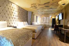 Arthouse Hotel