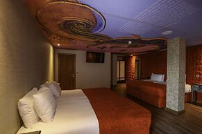 Arthouse Hotel