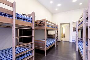 VLADSTAR Inn - Hostel