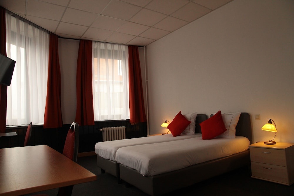 Hotel De Spiegel