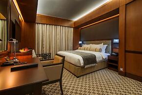 Ayla Grand Hotel