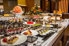 Ayla Grand Hotel