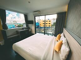 Wake Up Aonang Hotel