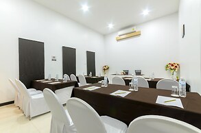 Eastpana Hotel