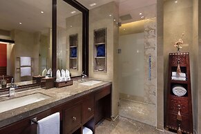 Hilton Linzhi Resort