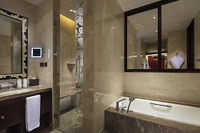 Hilton Linzhi Resort