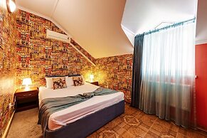 Marton VILLA BADEN