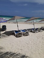 Playa Las Palmas Glamping Tulum