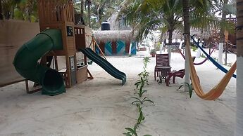 Playa Las Palmas Glamping Tulum