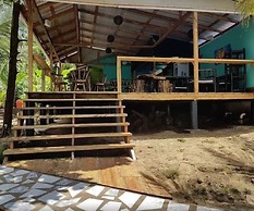Las Palmeras Beachfront Hotel