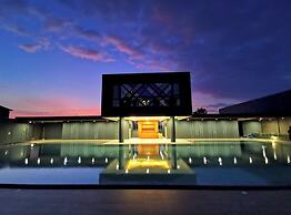 Blue Rabbit Hotel