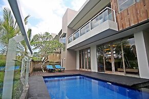 Greenfield Luxury Villas