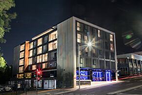 Studio 8 Residences - Adults Only