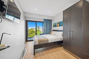 Studio 8 Residences - Adults Only
