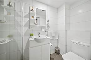 Studio 8 Residences - Adults Only