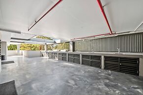 Studio 8 Residences - Adults Only