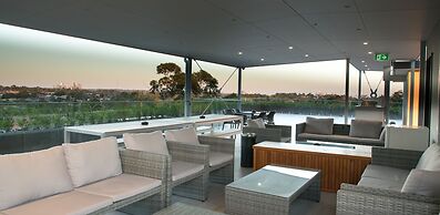 Studio 8 Residences - Adults Only