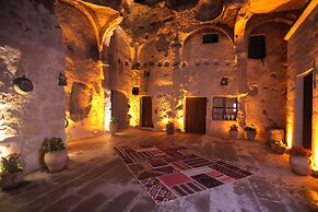 Tulip Cave Suites