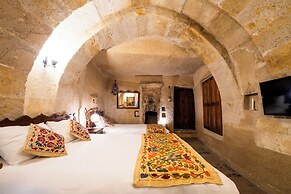 Tulip Cave Suites
