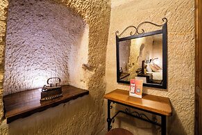 Tulip Cave Suites