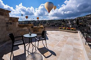 Tulip Cave Suites