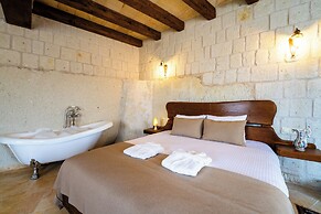 Tulip Cave Suites