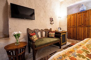 Tulip Cave Suites