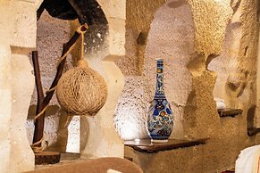 Tulip Cave Suites