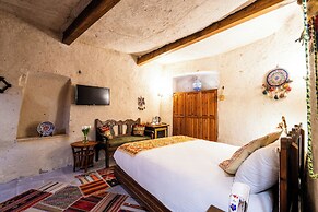 Tulip Cave Suites