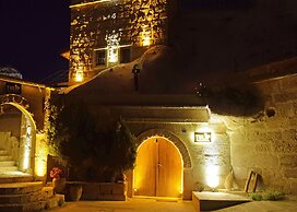 Tulip Cave Suites