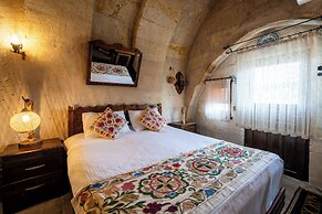 Tulip Cave Suites