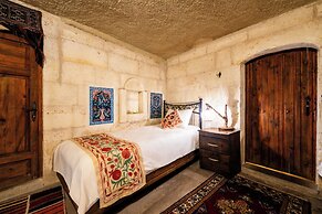 Tulip Cave Suites