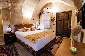 Tulip Cave Suites
