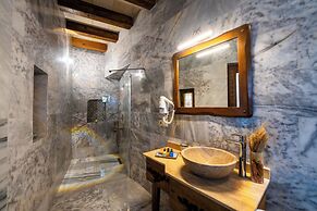 Tulip Cave Suites