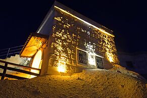 Tulip Cave Suites
