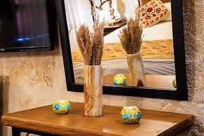 Tulip Cave Suites