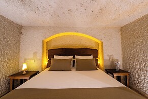 Tulip Cave Suites