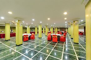 Hotel Ashish Palace