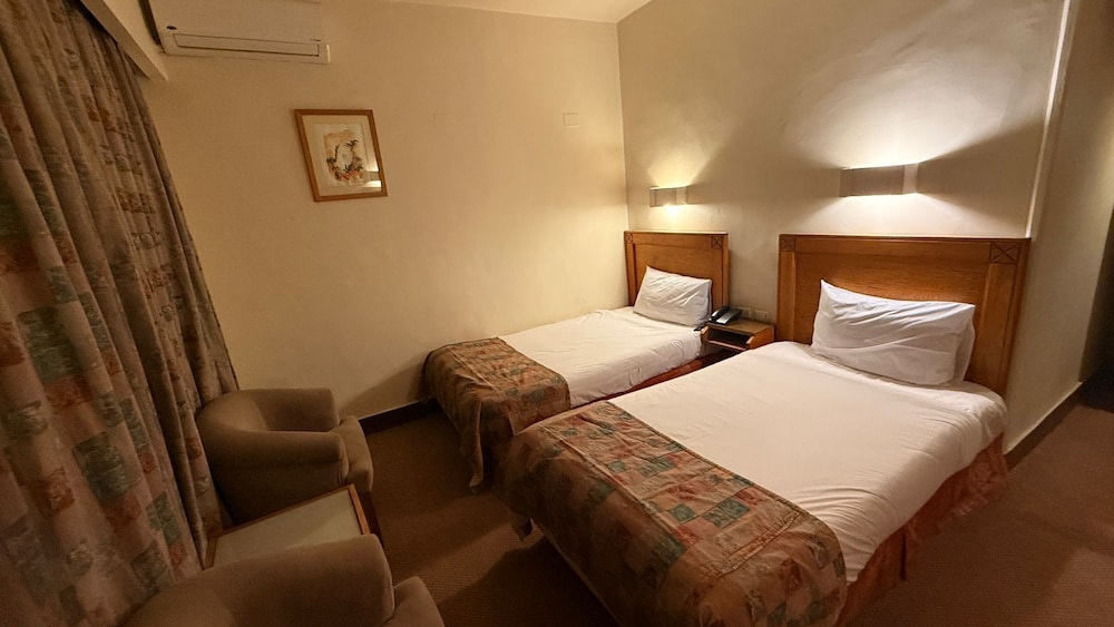 Hapi Hotel