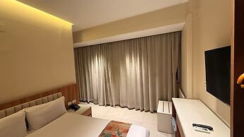 Hapi Hotel