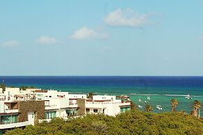 Menesse On the Beach Apartment 4