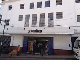 Hostal y Apartamentos Guest Home