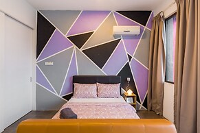 Luzzeri Suite Empire Damansara