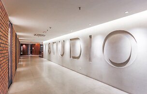 Luzzeri Suite Empire Damansara