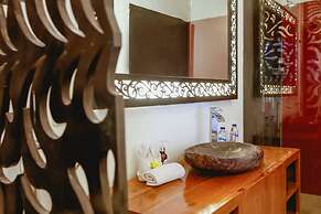 Villa Bali Caviar