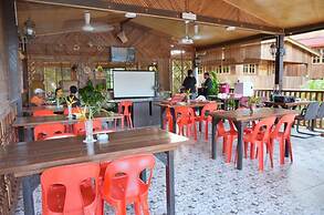 Borneo Tree House