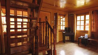Borneo Tree House