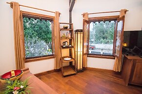Royal Peacock Boutique Hotel