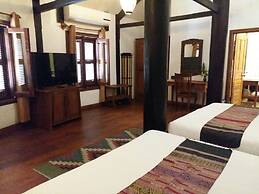 Royal Peacock Boutique Hotel